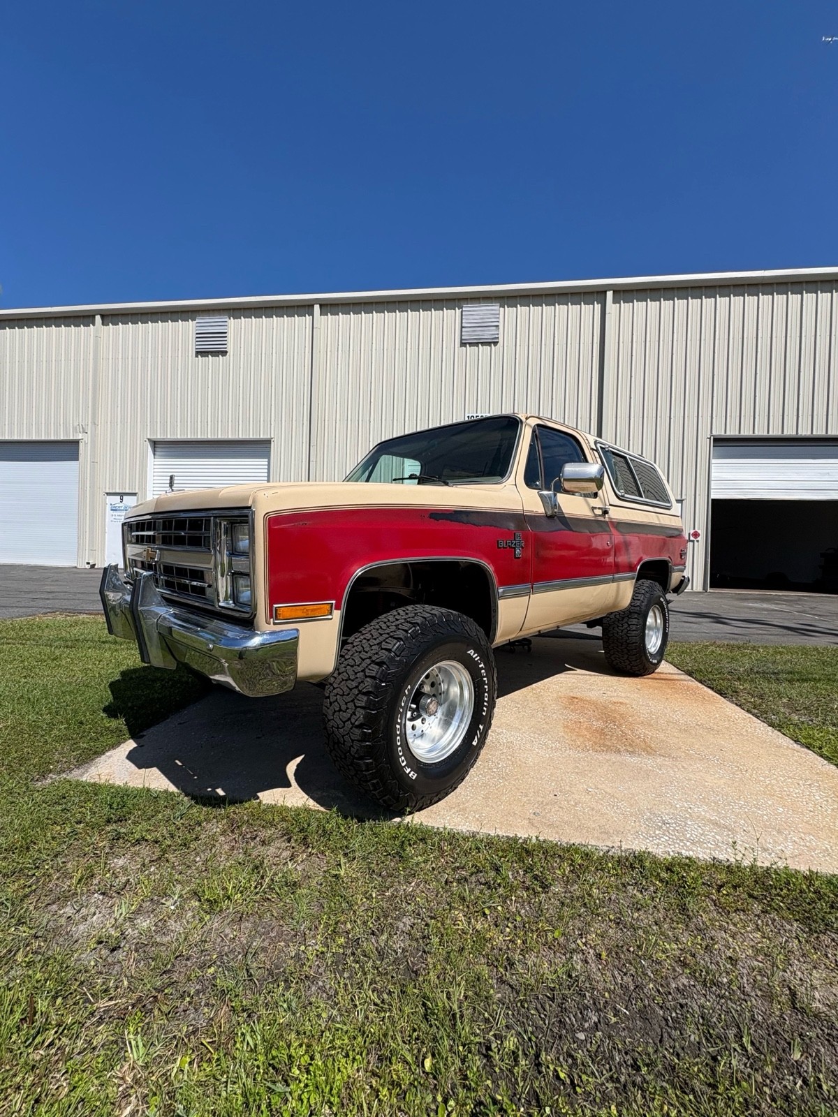 Chevrolet-Blazer-1986-SUV-Tan