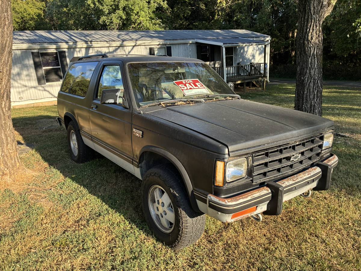 Chevrolet-Blazer-s10-1988
