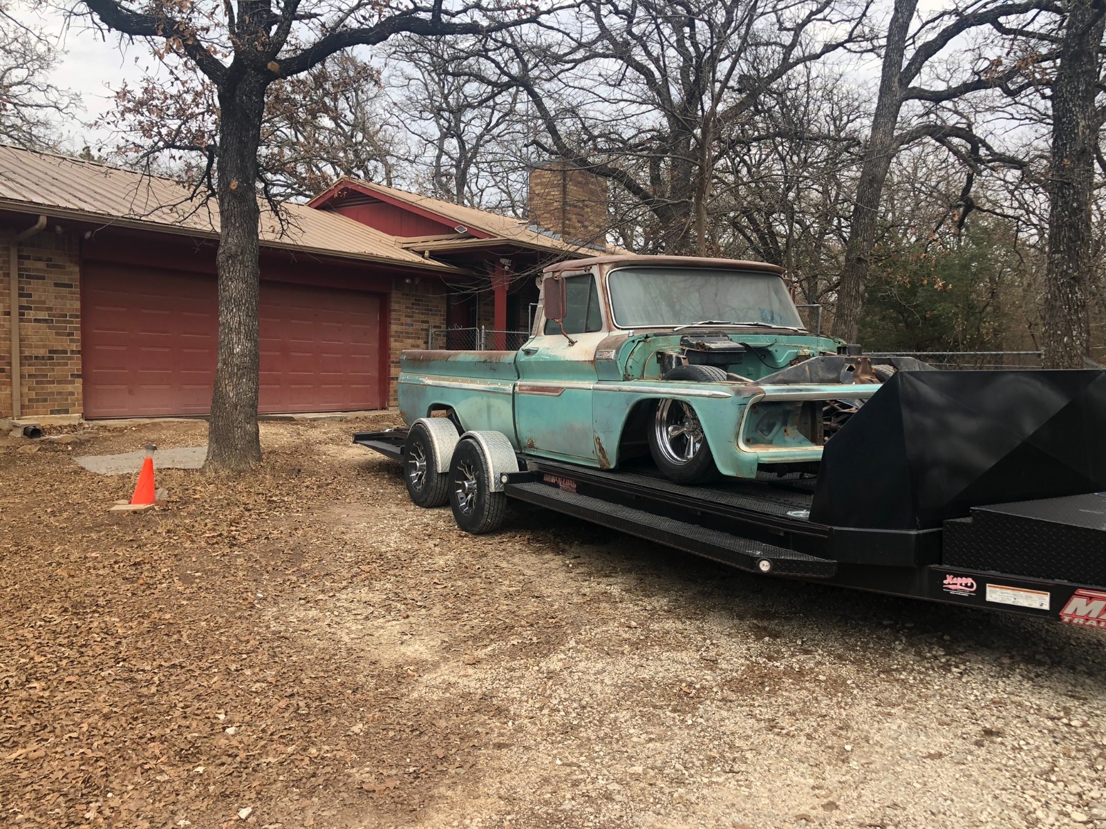 Chevrolet-C-10-1965-Standard-Cab-Pickup