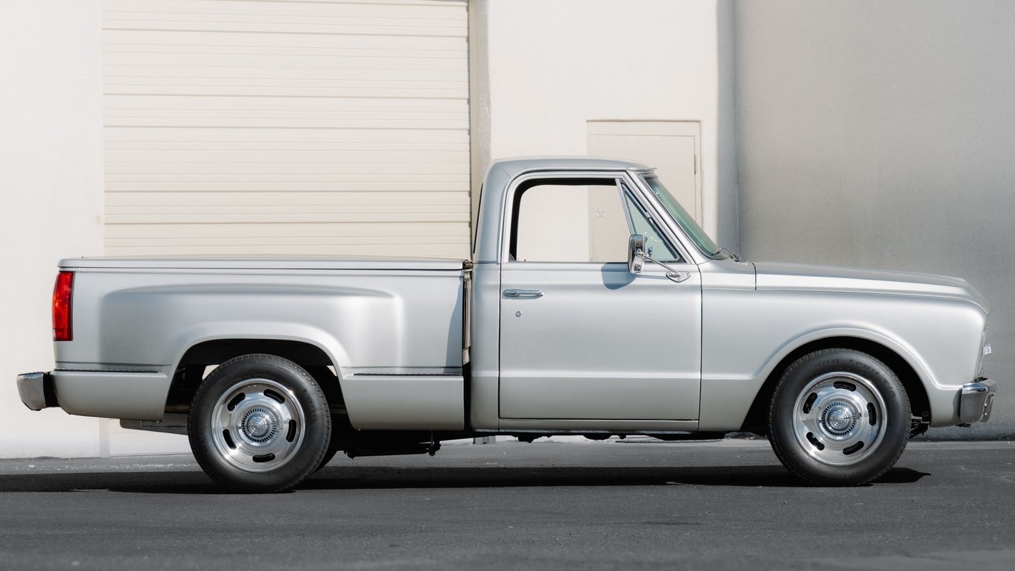 Chevrolet-C-10-1970-Pickup-Truck-Black
