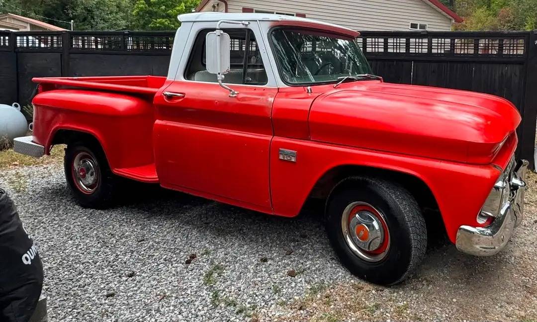 Chevrolet-C-10-stepside-1966-Orange