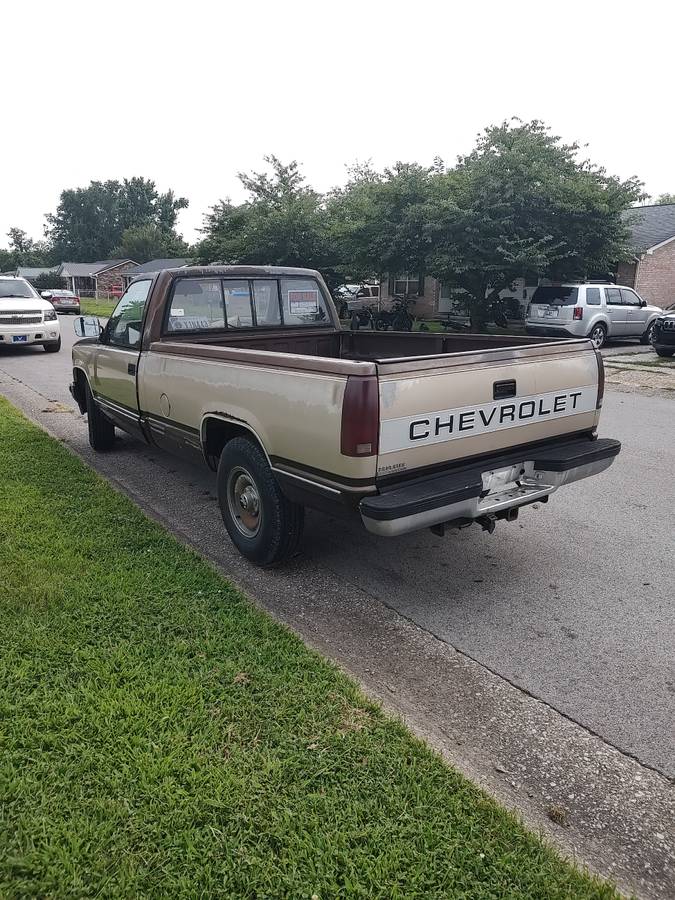 Chevrolet-C-2500-1988-Brown