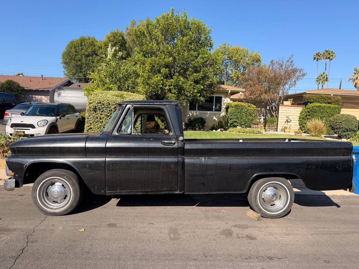 Chevrolet-C10-1964-Black