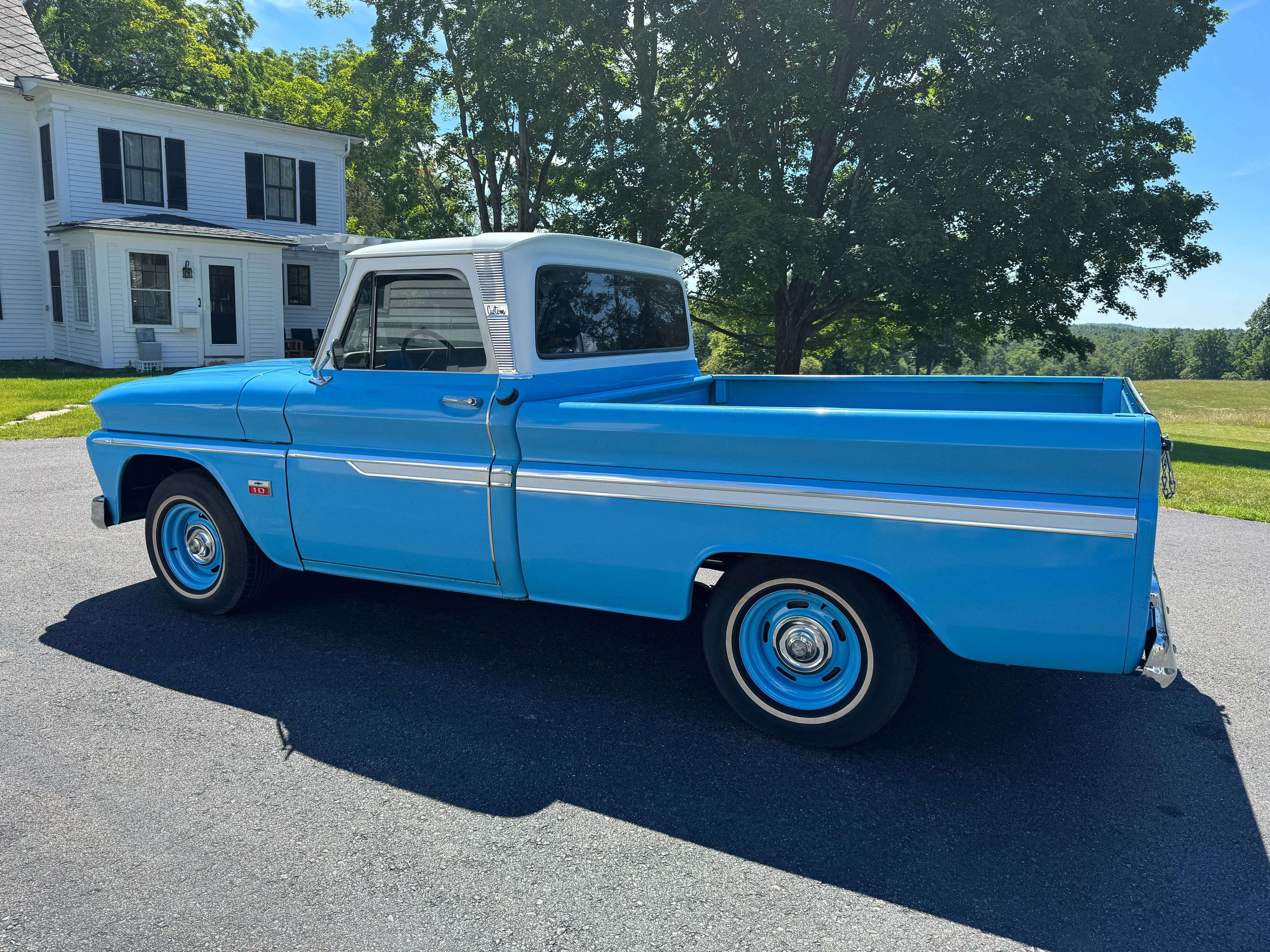 Chevrolet-C10-1966-Blue-Beige