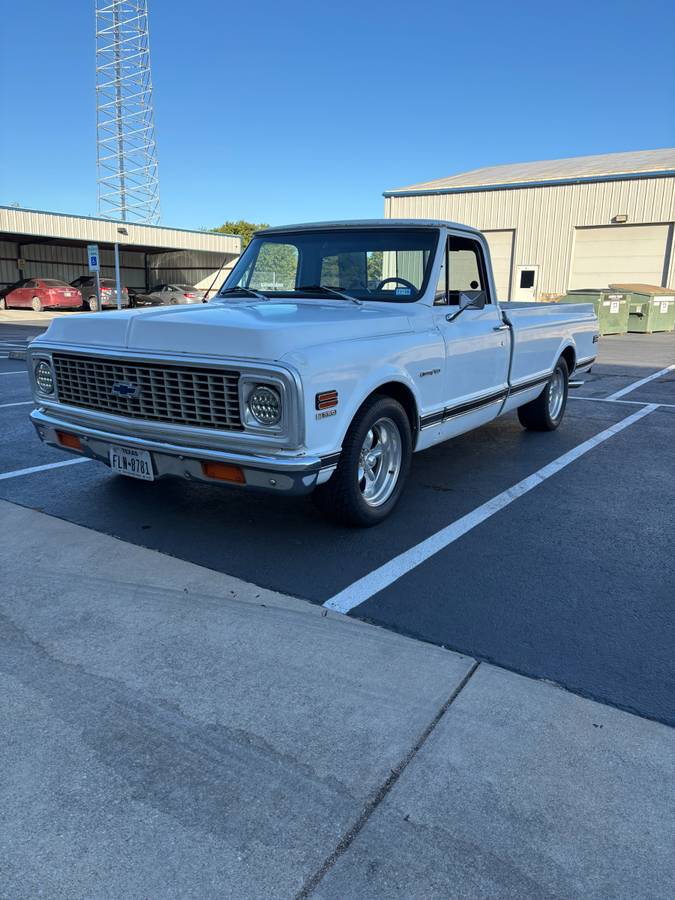 Chevrolet-C10-1971-White