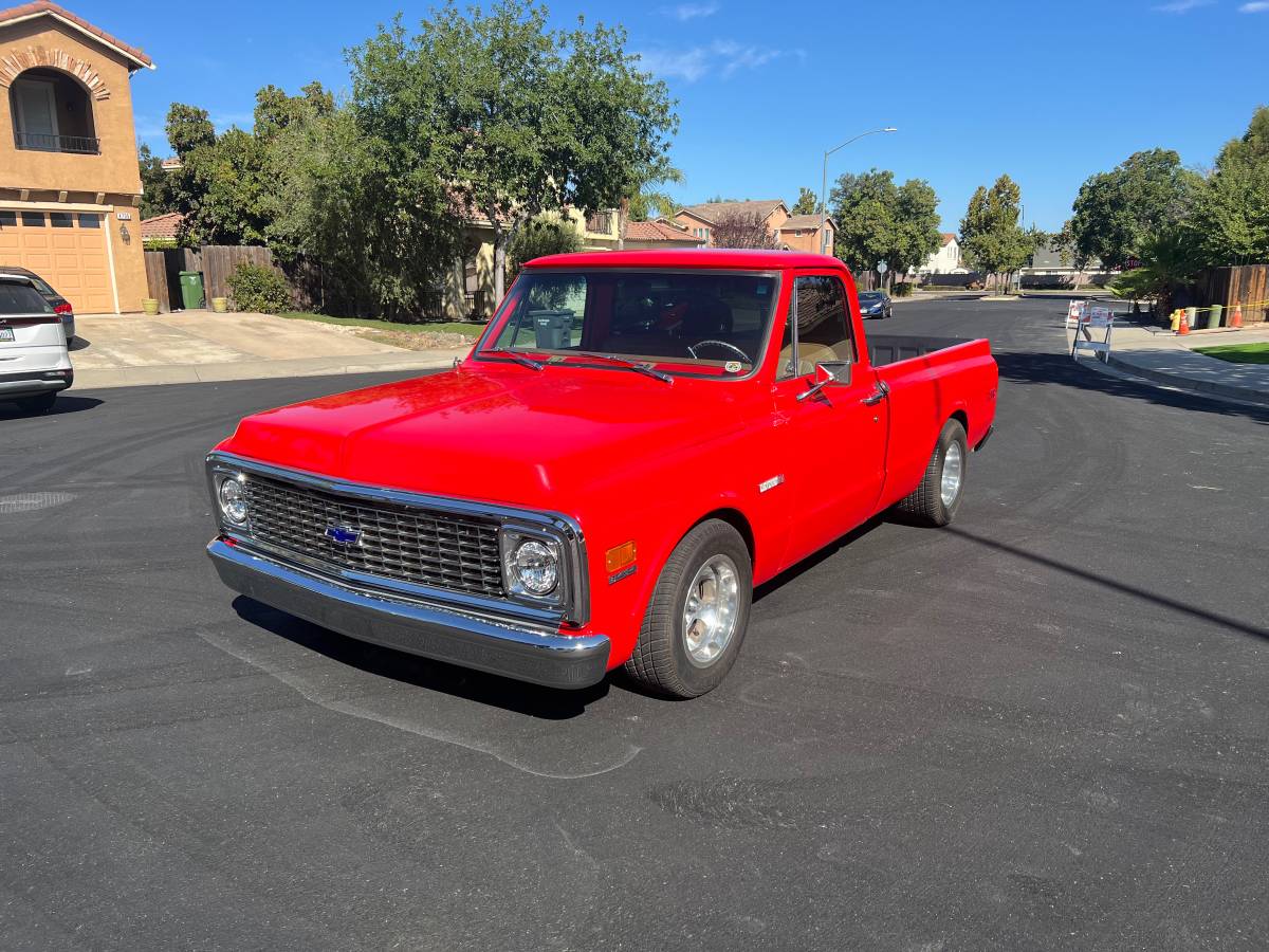 Chevrolet-C10-1972-Red