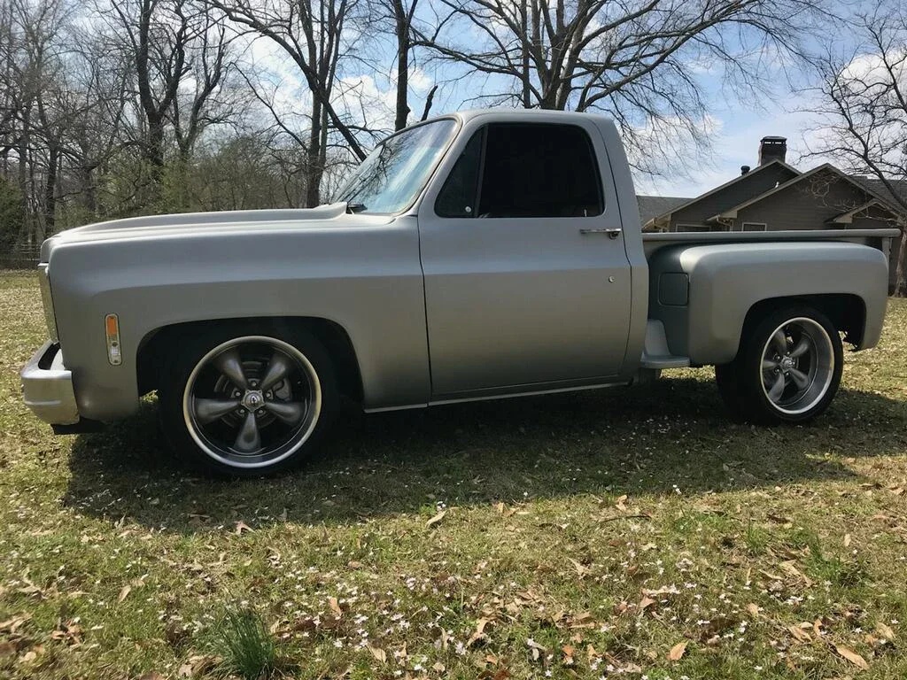 Chevrolet-C10-1974-Gray-Custom