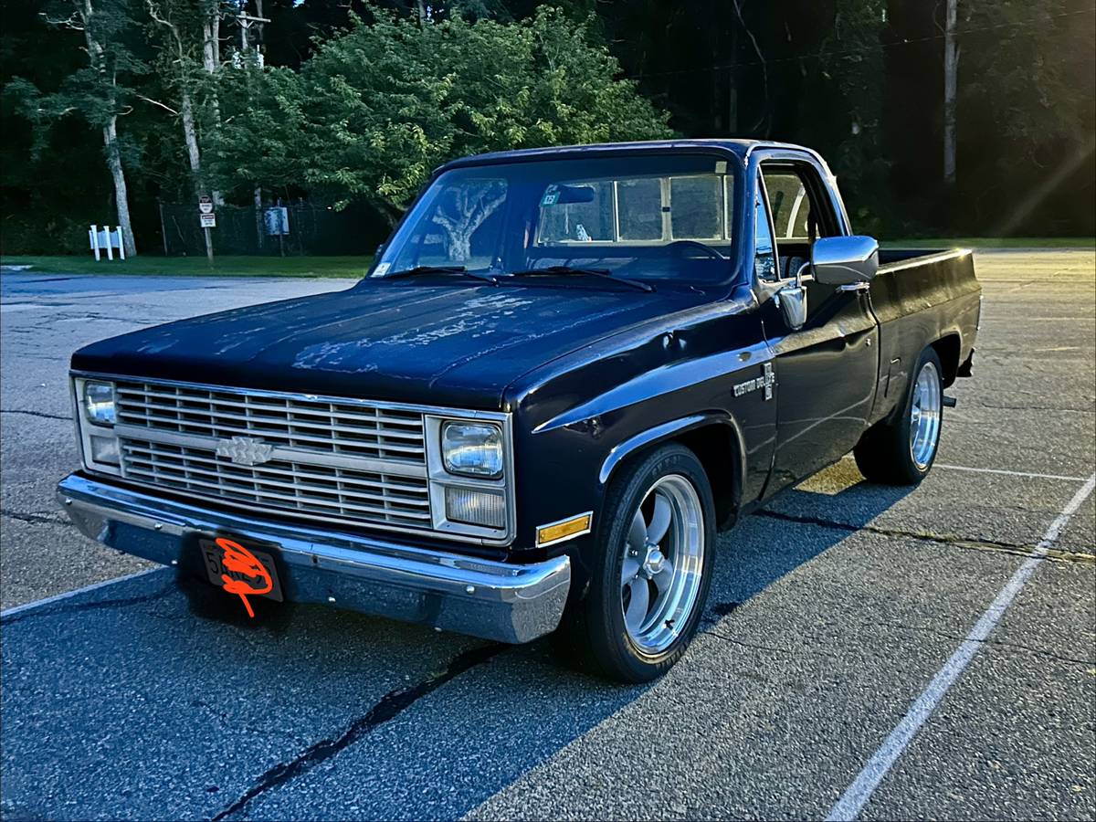 Chevrolet-C10-1986-Blue