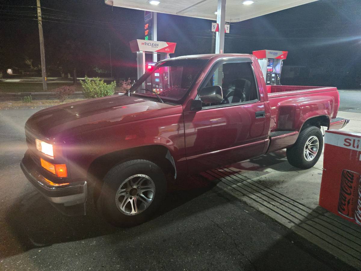 Chevrolet-C1500-1990-Red