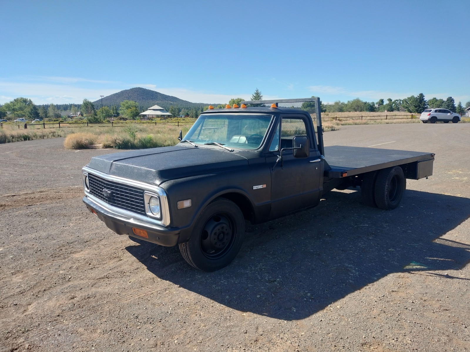 Chevrolet-C30-1972-Standard-Cab-Pickup-Black