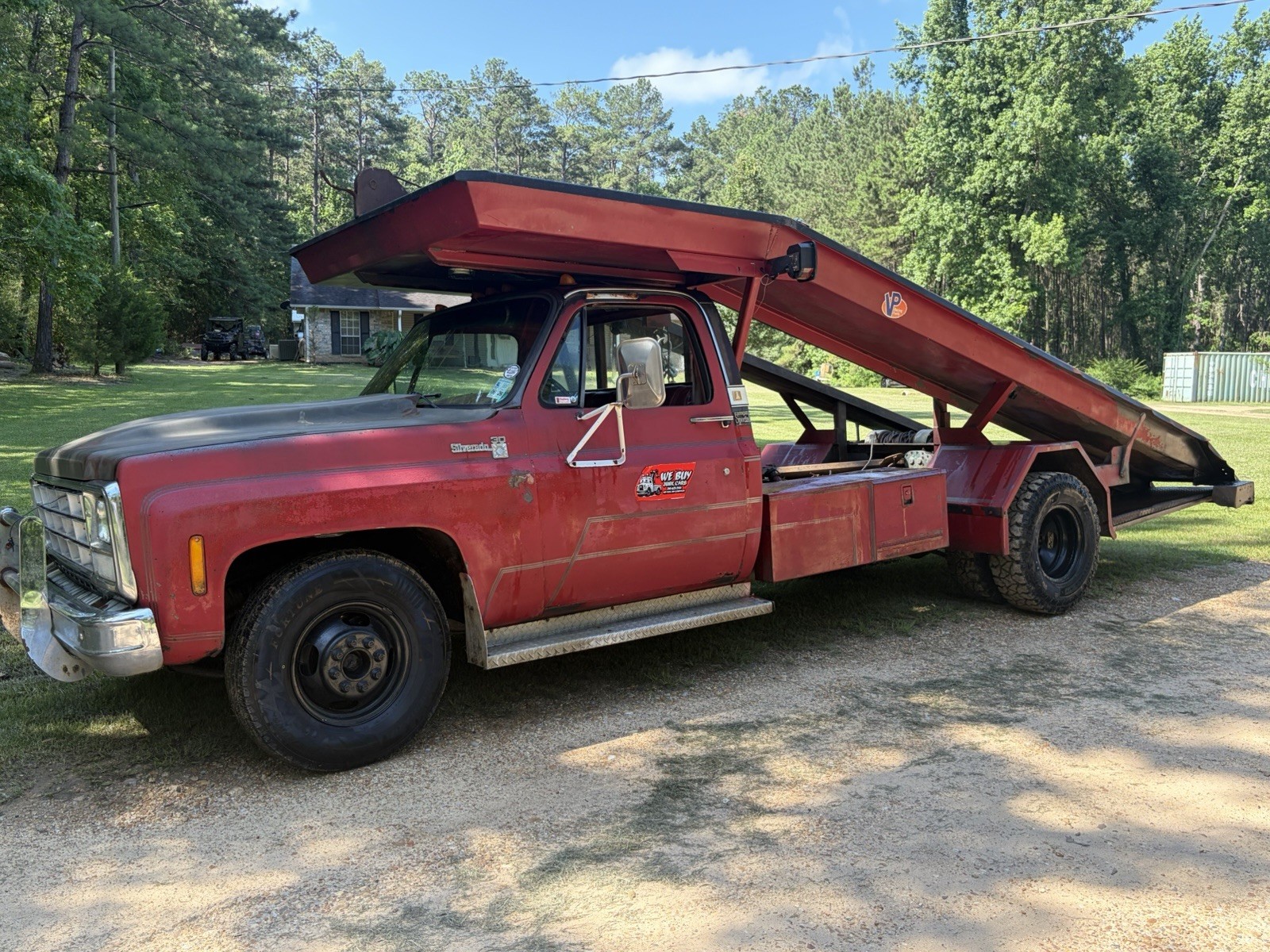 Chevrolet-C30-Pickup-1980-Cab-Chassis-Burgundy