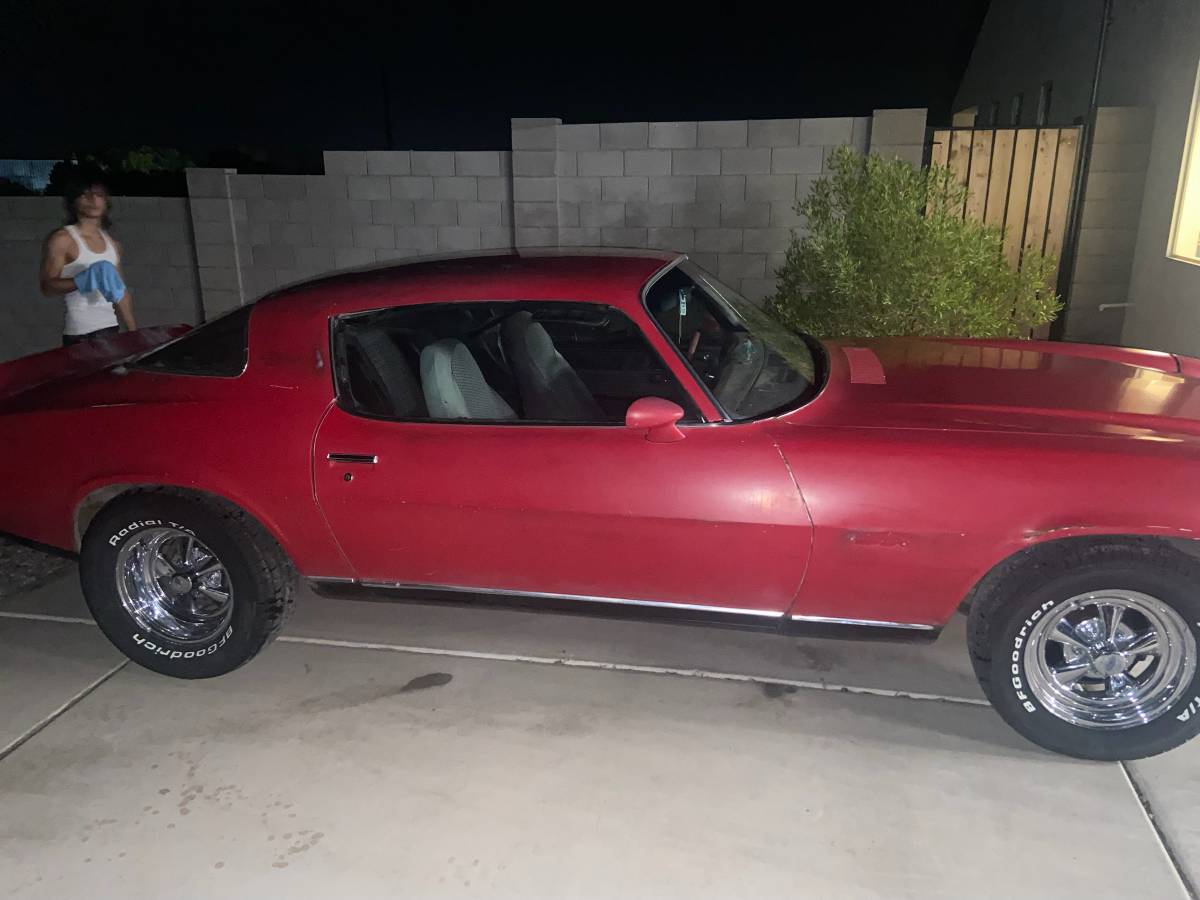 Chevrolet-Camaro-1976-Red