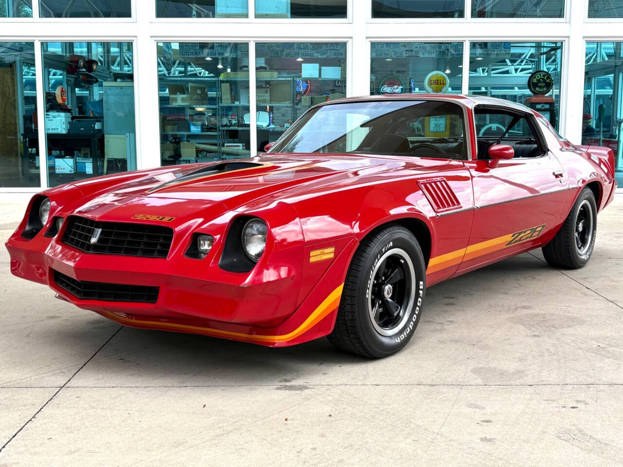 Chevrolet-Camaro-1979-Red-Black