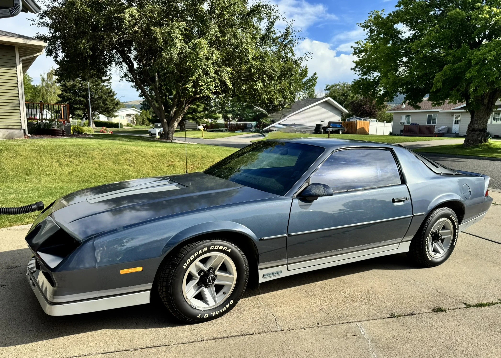 Chevrolet-Camaro-1983-Blue-Blue