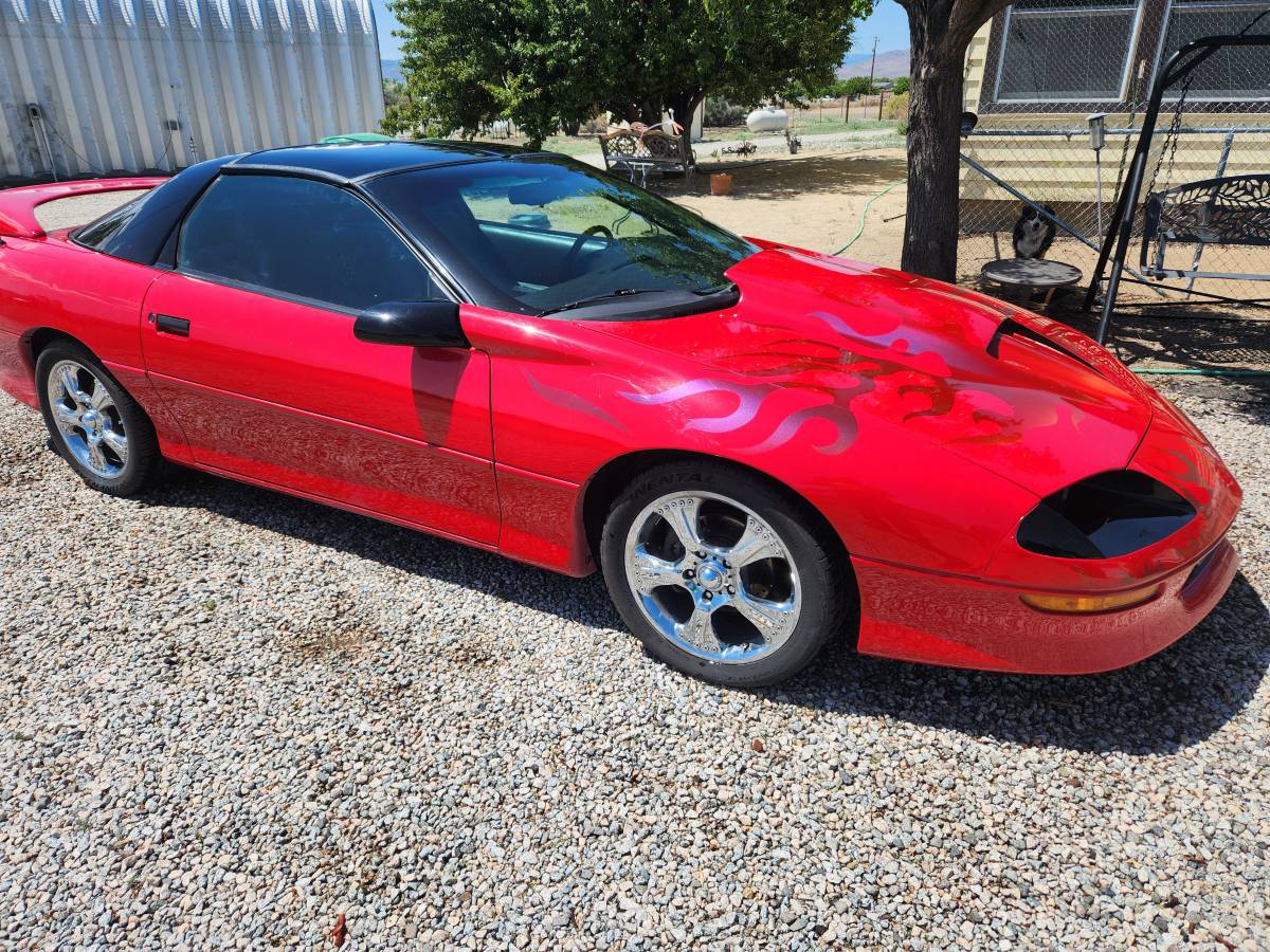 Chevrolet-Camaro-1996-Red