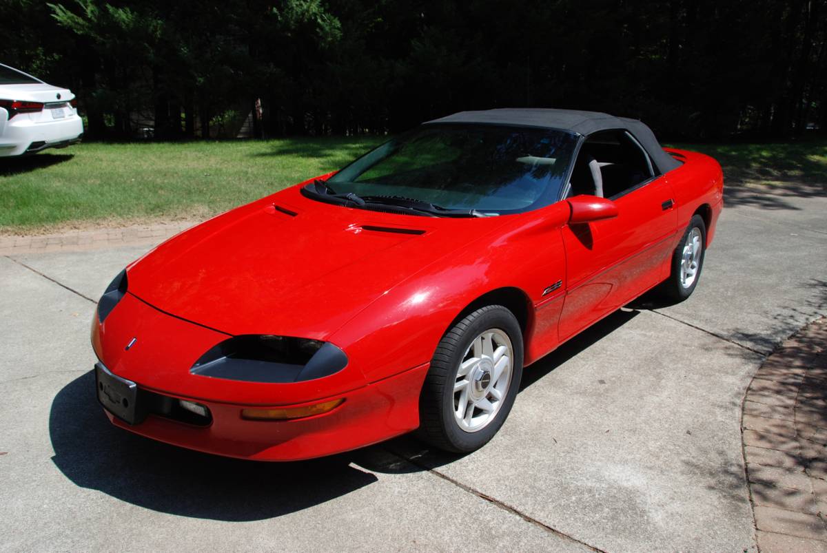 Chevrolet-Camaro-convertible-z28-1995-Red