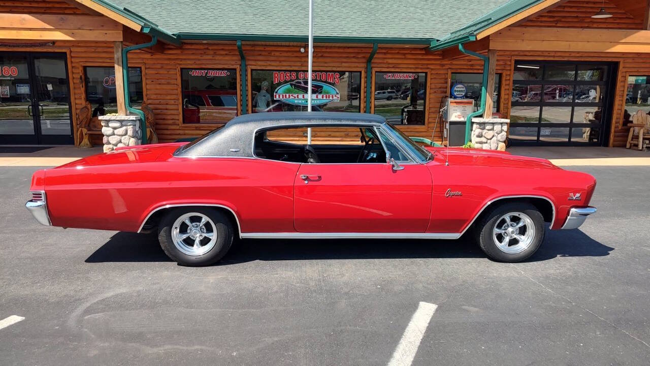 Chevrolet-Caprice-1966-Bolero-Red-Black