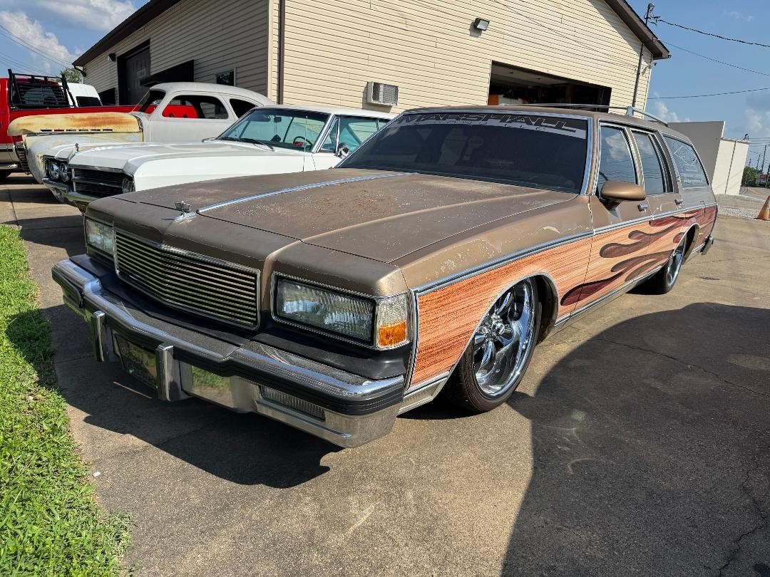Chevrolet-Caprice-Estate-Wagon-1987-Wagon-Brown