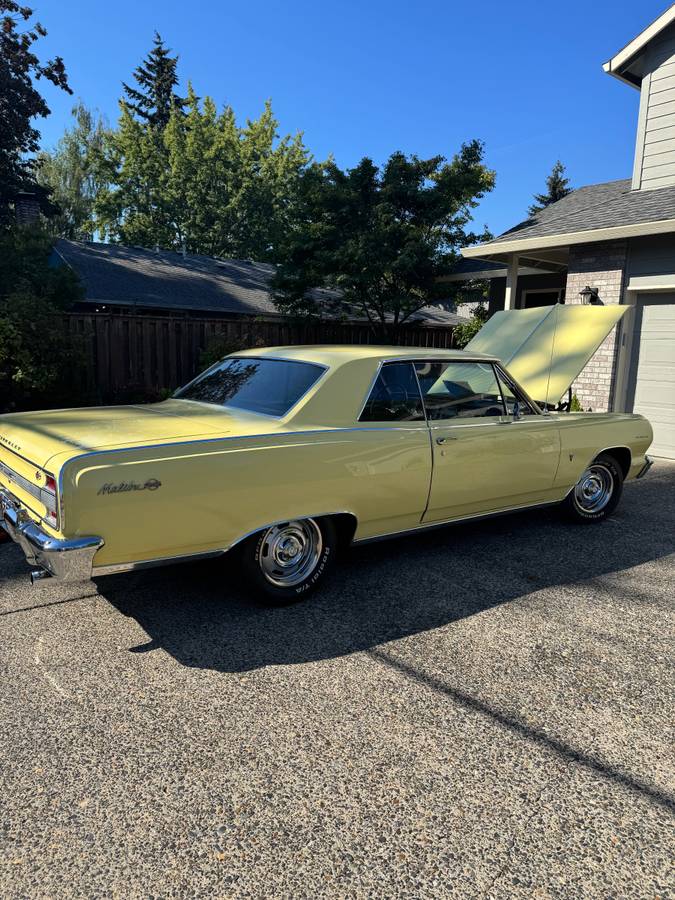 Chevrolet-Chevelle-1964-Yellow