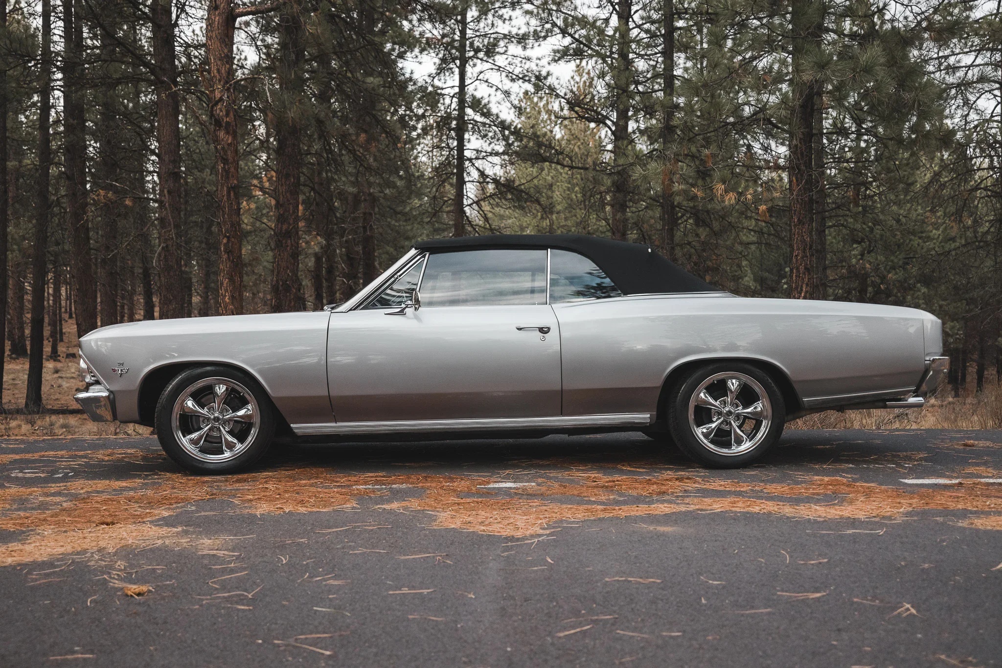 Chevrolet-Chevelle-300-1966-Silver-Black