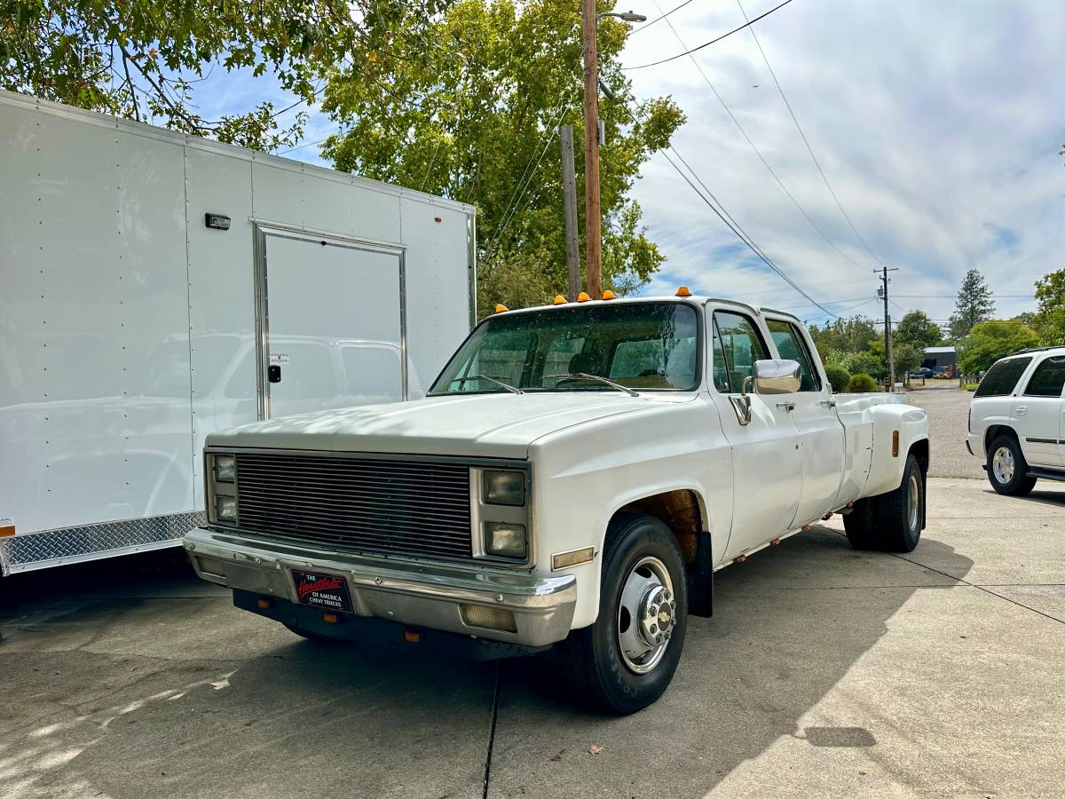 Chevrolet-Chevy-c30-35000-1981