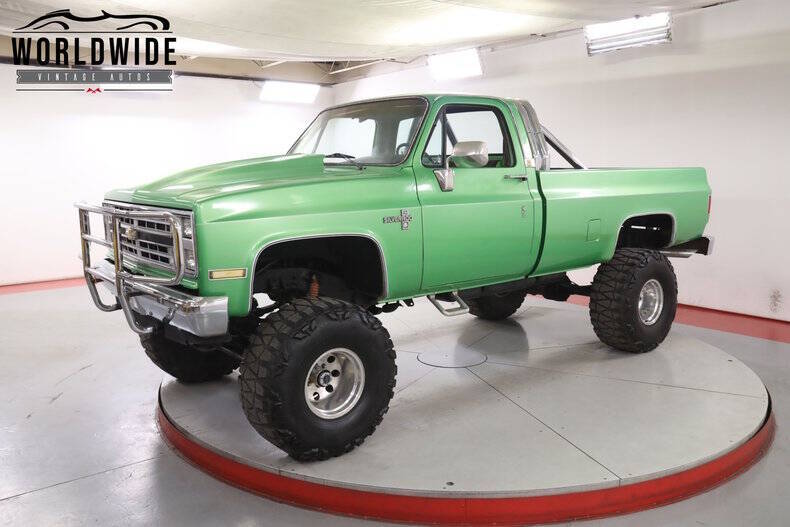 Chevrolet-Ck-1500-1985-Green-BrownGreen