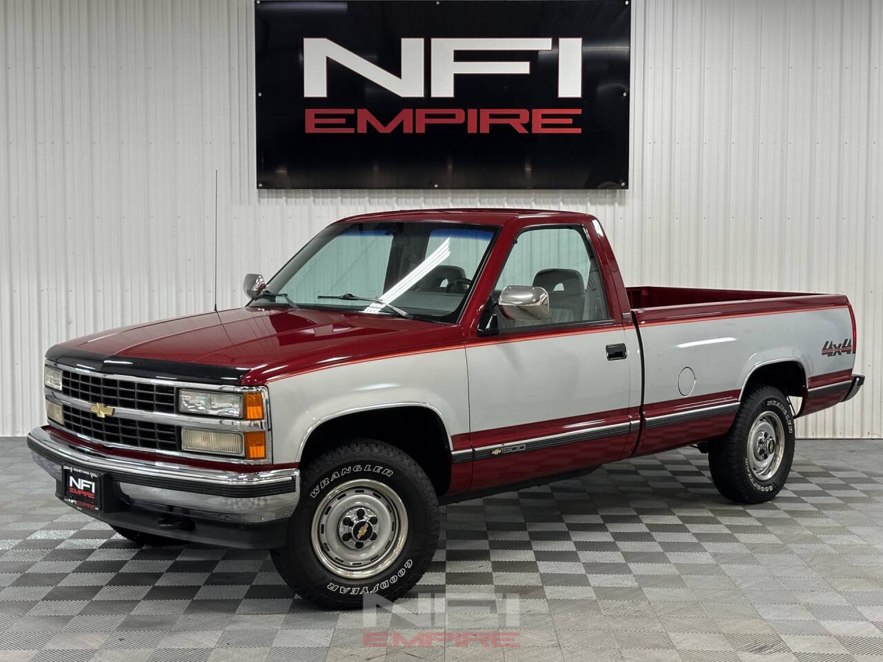 Chevrolet-Ck-1500-1992-Burgundy-Gray