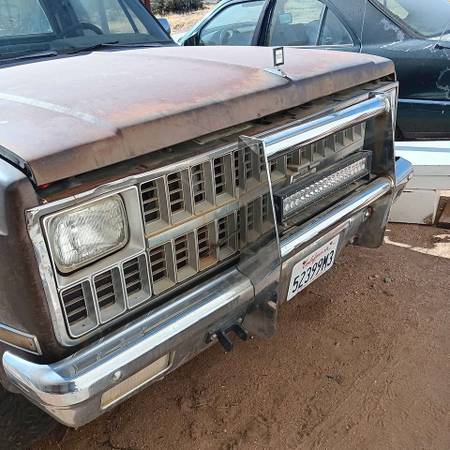 Chevrolet-Ck-1982-Brown