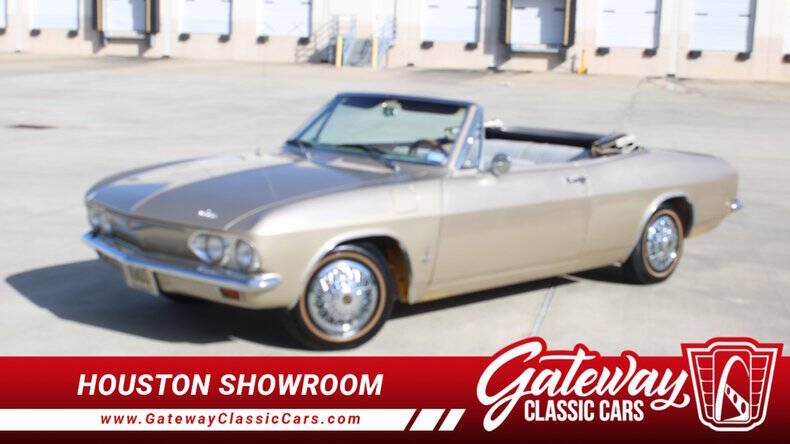 Chevrolet-Corvair-1965-Gold