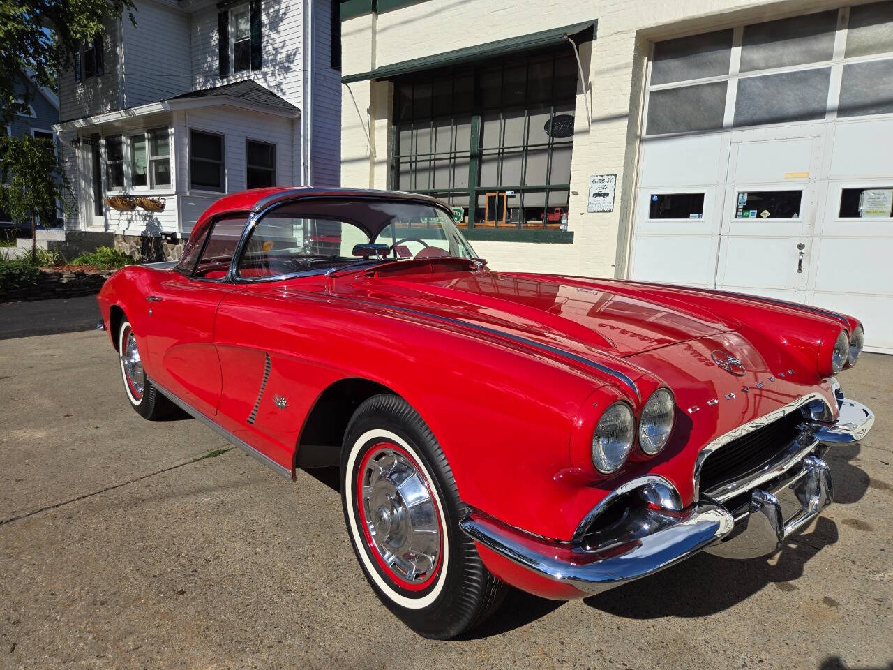 Chevrolet-Corvette-1962-Red-Red