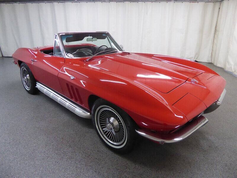 Chevrolet-Corvette-1965-Red