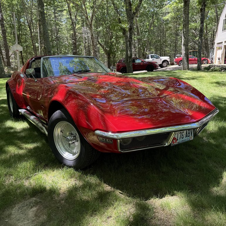Chevrolet-Corvette-1971-Red-Black