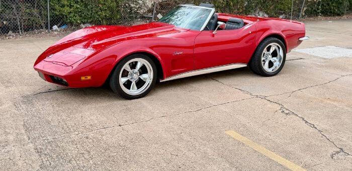 Chevrolet-Corvette-1973-Red-Black-Top-Black