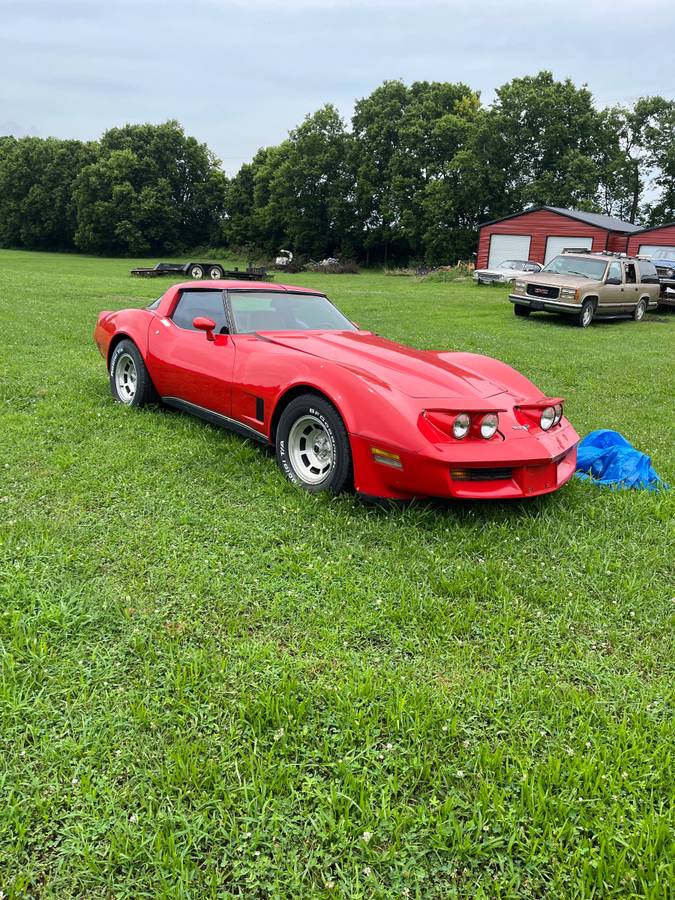Chevrolet-Corvette-1980
