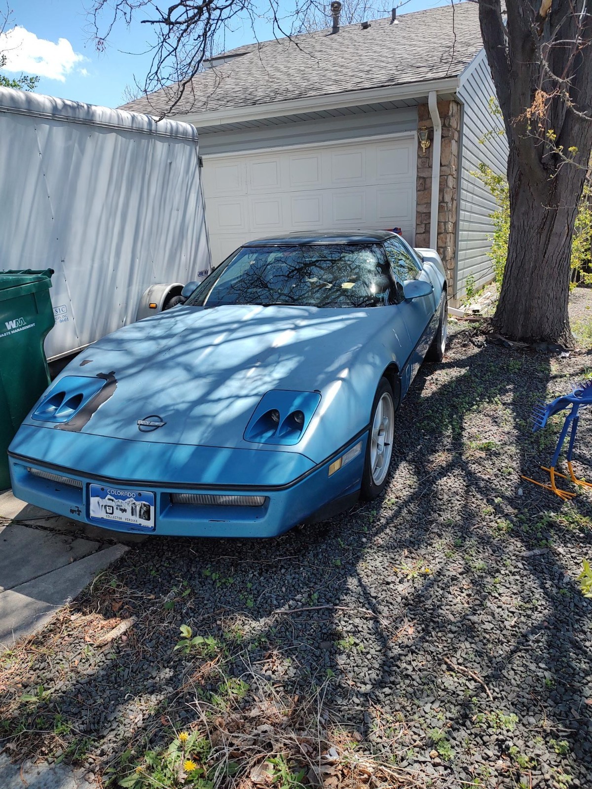 Chevrolet-Corvette-1985-Hatchback-Black
