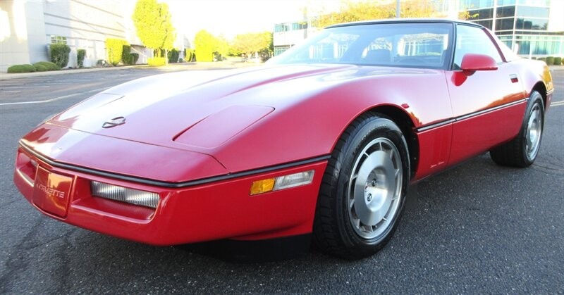 Chevrolet-Corvette-1986-Hatchback-Gray