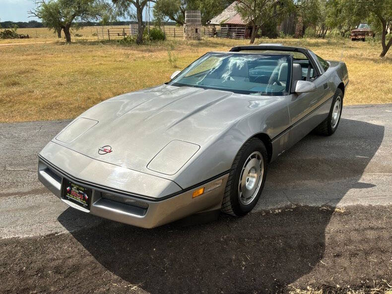 Chevrolet-Corvette-1986-Medium-Gray-Metallic-Medium-Gray-Cloth