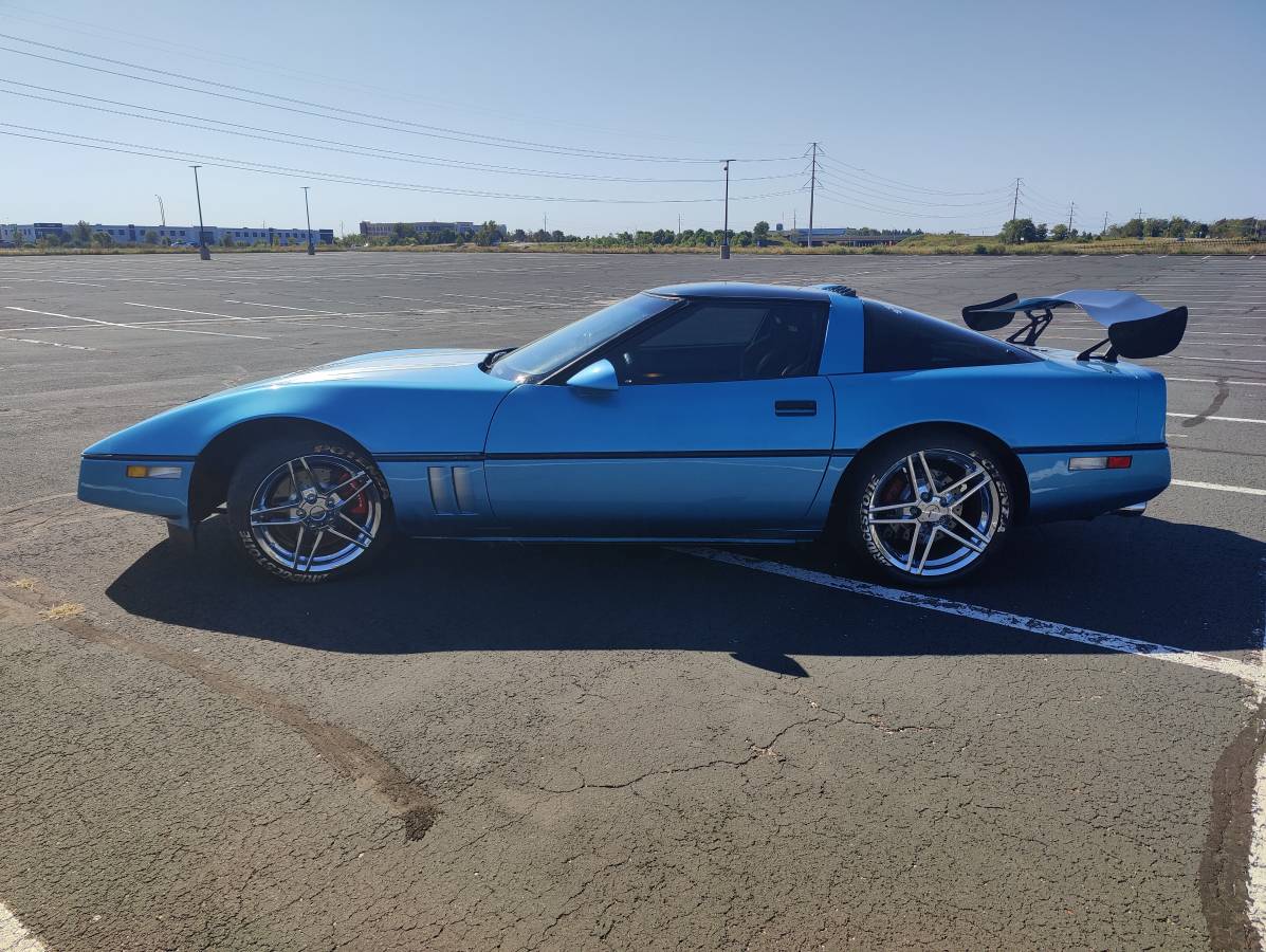 Chevrolet-Corvette-1988-Blue