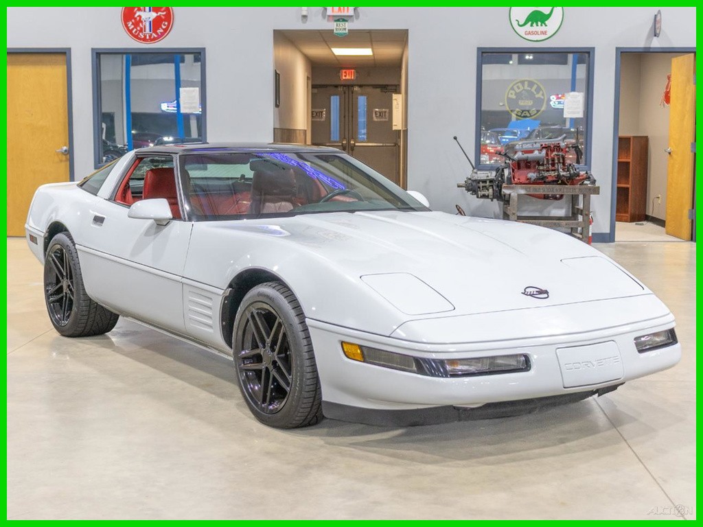 Chevrolet-Corvette-1992-Coupe-Red