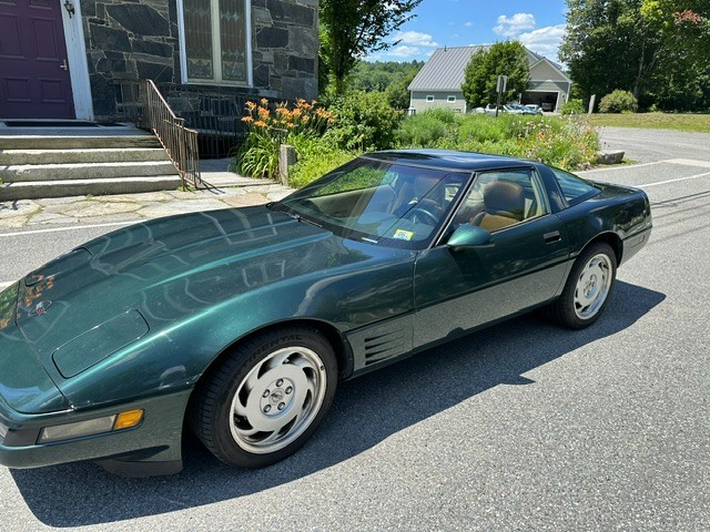 Chevrolet-Corvette-1992-Hatchback-Brown