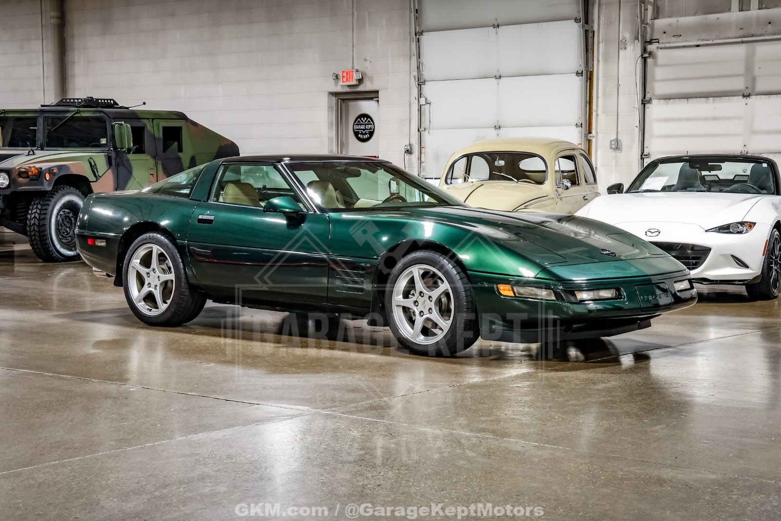 Chevrolet-Corvette-1994-Hatchback-Light-Beige-Leather