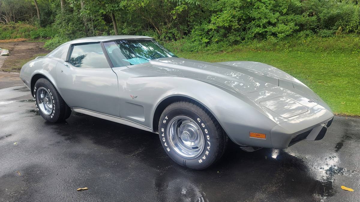 Chevrolet-Corvette-c3-1977-Silver