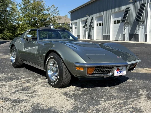 Chevrolet-Corvette-lt-1-1972-Silver-Black