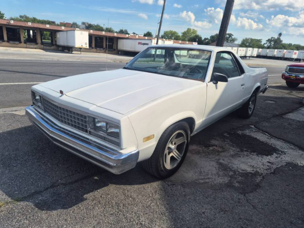 Chevrolet-El-camino-12-ton-nominal-1987-White
