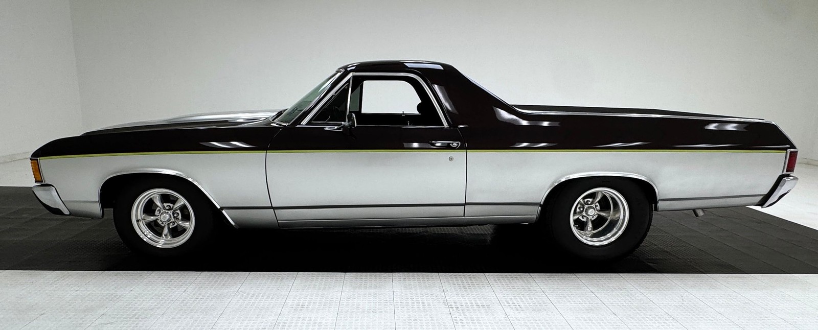Chevrolet-El-camino-1972-Black-Cherry-Metallic-Black