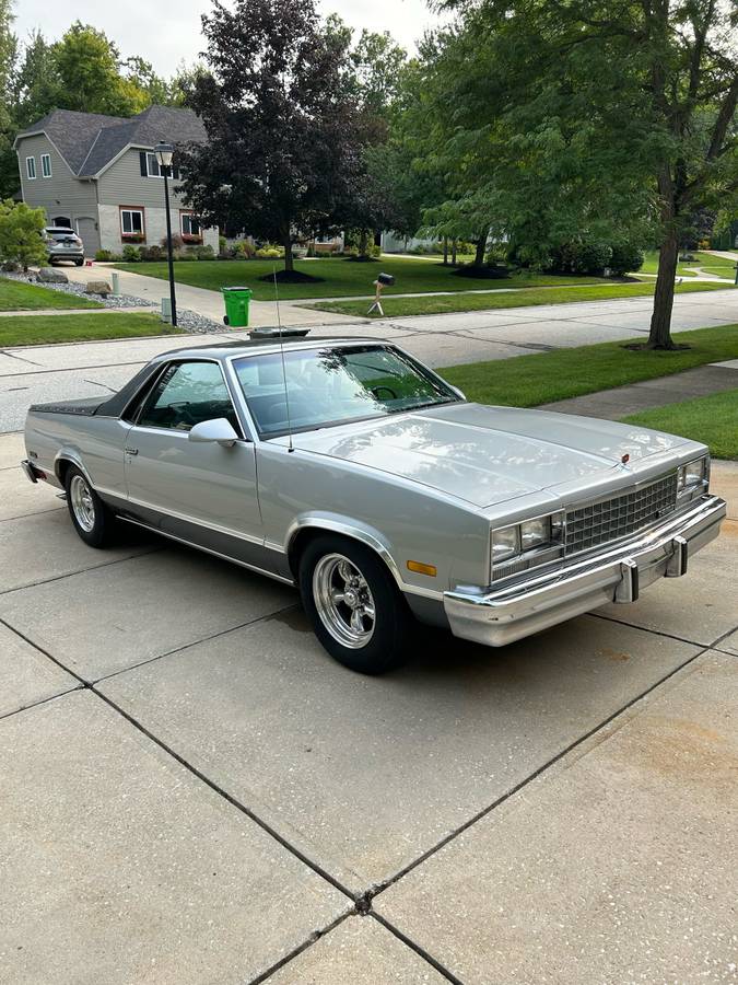 Chevrolet-Elcamino-conquista-1987-Silver