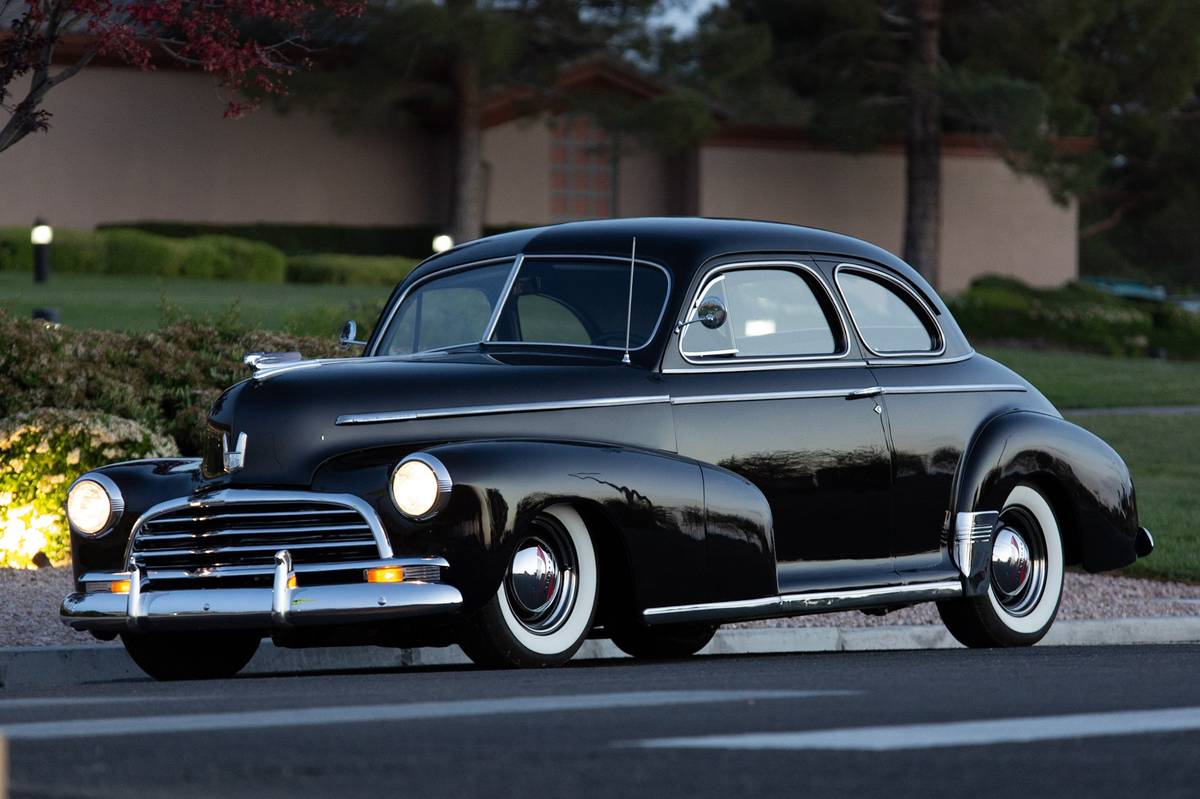 Chevrolet-Fleetmaster-1946-Black