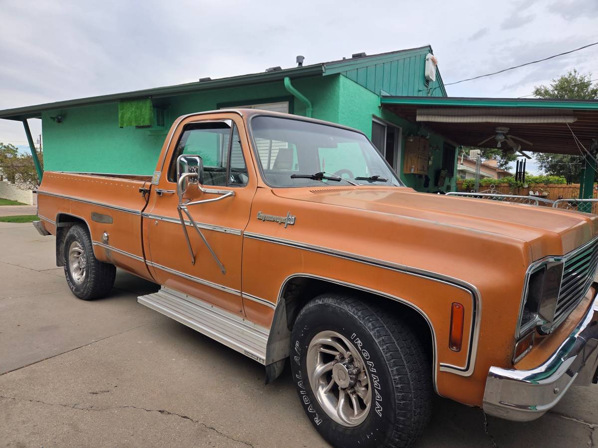 Chevrolet-G-20-1973