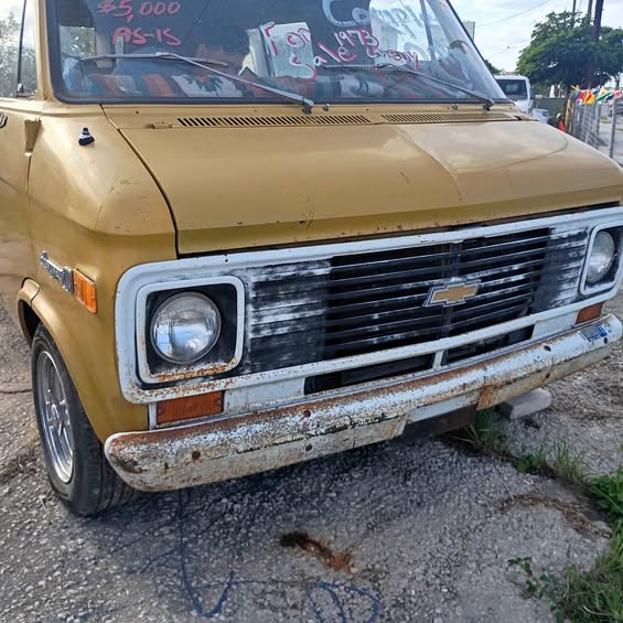 Chevrolet-G-20-1973