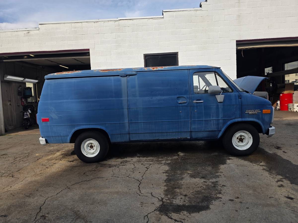 Chevrolet-G-series-34-ton-nominal-1987-Blue